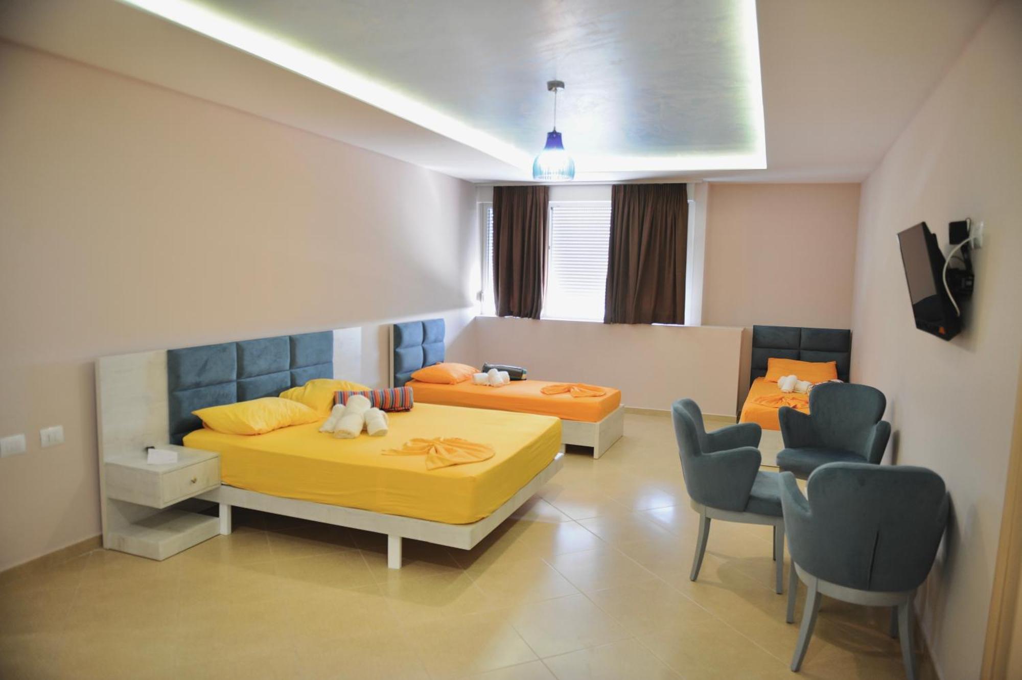 Hotel Fish Land Plazhi San Pietro 外观 照片
