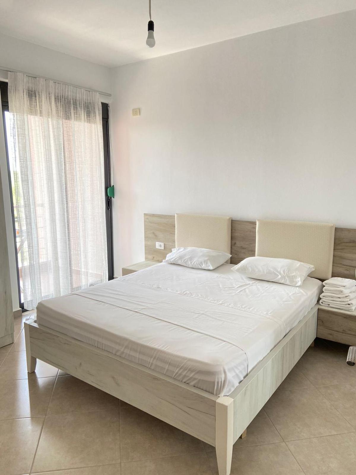 Hotel Fish Land Plazhi San Pietro 外观 照片